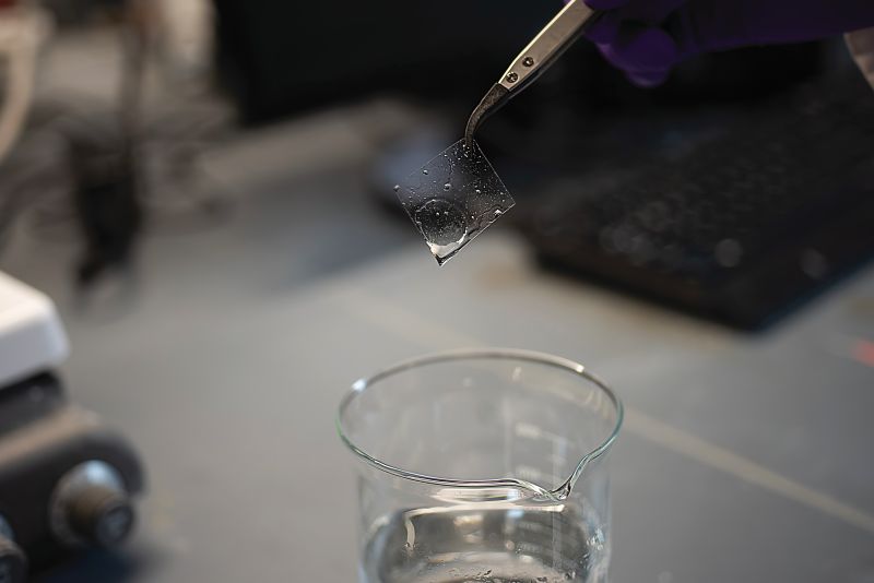 Ions of calcium and magnesium sticking to the proton exchange membrane pictured. These are identified as the root cause of performance loss in hydrogen electrolysis when wastewater is not treated