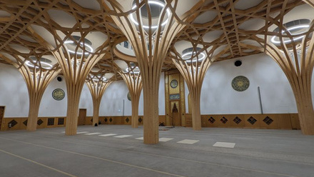 shutterstock_2151542469 CMYK.jpg