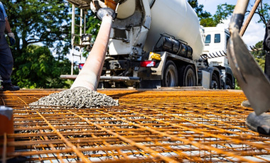 pouring concrete_shutterstock_2496414829.jpg