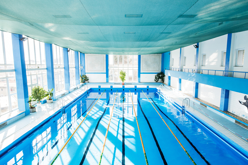 An indoor swimming pool